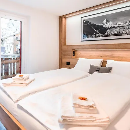 Enzian - Matterhorn Sicht Bei Der Bergbahn Inspiringplaceszermatt Apartamento