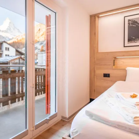 Enzian - Matterhorn Sicht Bei Der Bergbahn Inspiringplaceszermatt *